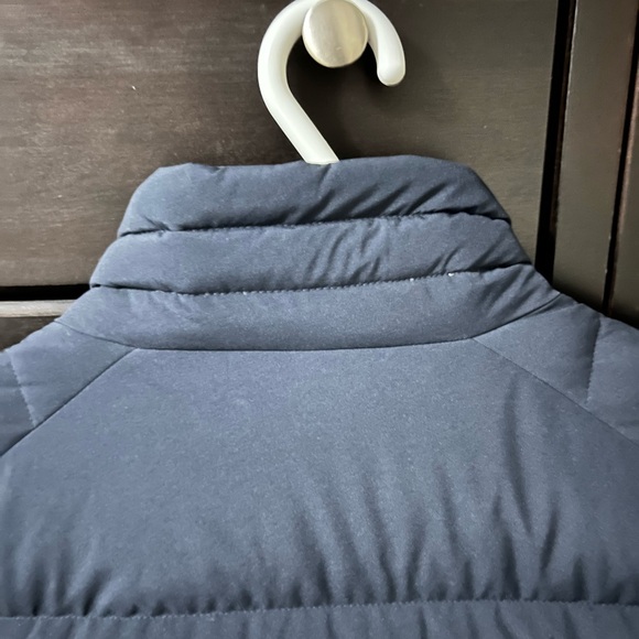 Men’s Navy Blue Laki Puff Jacket Sz Large - Picture 13 of 16